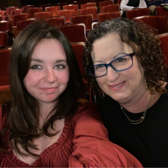 Meet your Posher, Debra - Picture 1 of 1